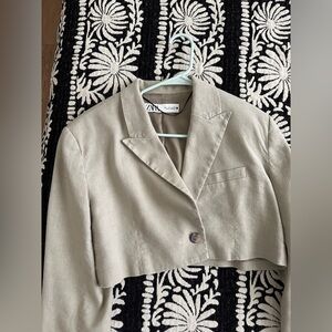 Zara Cropped Beige Blazer